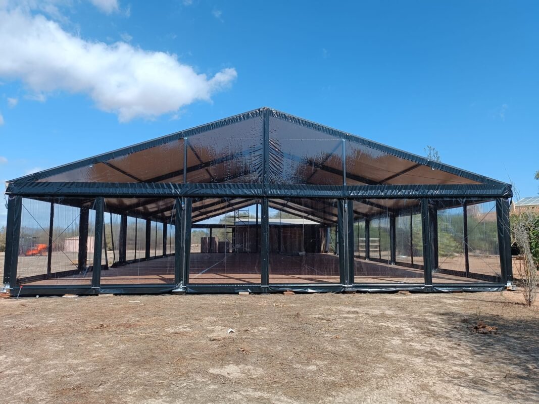 Carpas a 2 aguas con perfil negro (6)