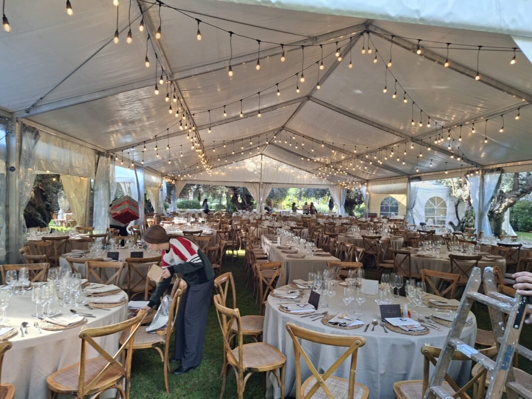 carpa transparente a 2 aguas